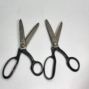 VTG Weiss Model CB 9 Pinking shears plus Pat Pend Newark NJ Craft Sewing Scissor